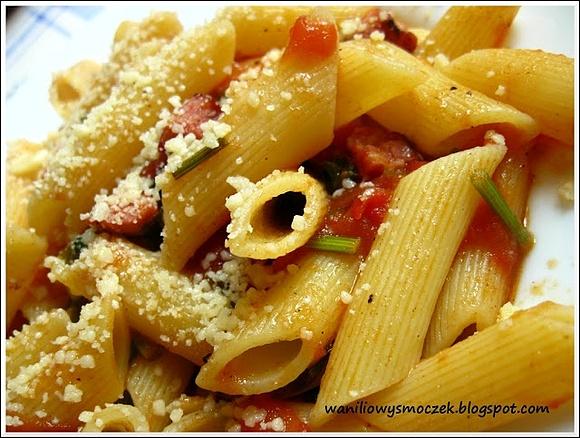 Penne all'arrabbiata z makłowicza na światowy dzień makaronu