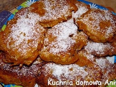 Drożdżowe racuchy dyniowe