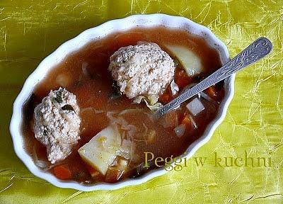 Zupa z kapusty z pulpetami