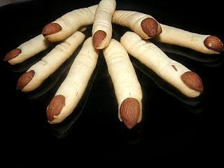 Halloweenowe ciasteczka palce czarownicy