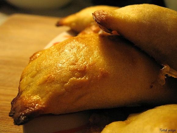 Pieczone pierogi z dynią i mozzarellą w 5 smakach