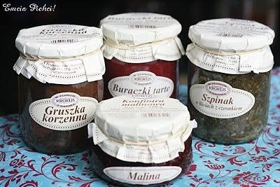 Muffiny z konfiturą malinową