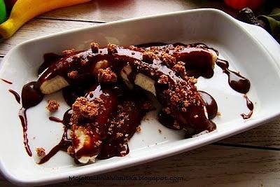 Bananowy deser z czekoladą i otrębami granulowanymi