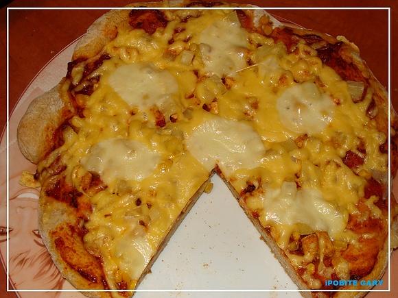 Pizza na razowym cieście