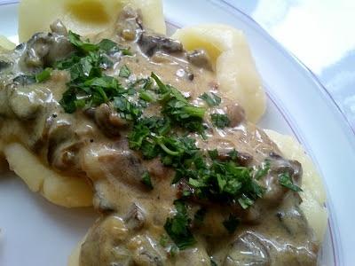 Aromatyczny sos pieczarkowo grzybowy
