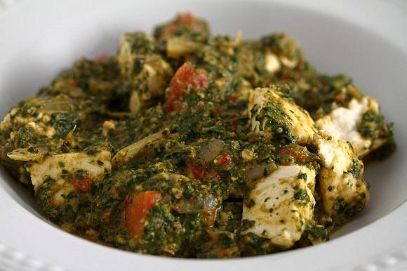 Ser paneer ze szpinakiem palak paneer