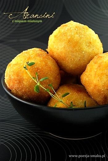 Arancini – włoskie kulki ryżowe z mięsem mielonym