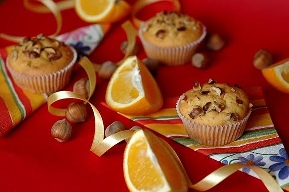 Wykorzystałam orange curd i orzechy - muffinki