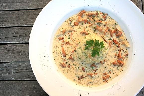 Semmelknödel - klasyczne austriackie knedle z bułki