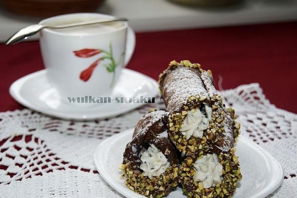Cannoli włoskie - przepis na tradycyjne deser