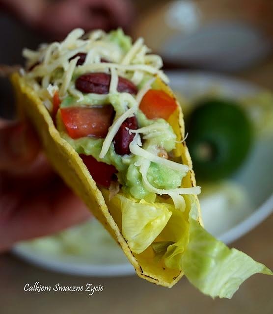 Tacos z wołowiną i awokado - meksykańska przekąska