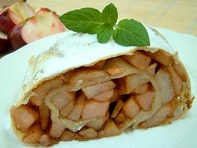 Strucla z jabłkami