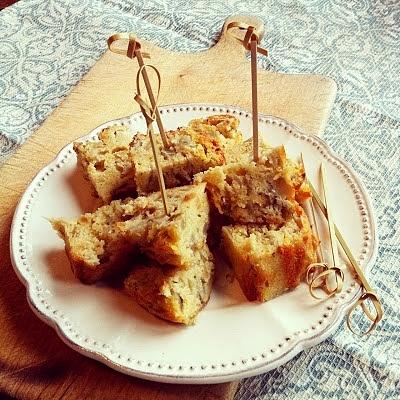 Wytrawna babka z cykorią i orzechami