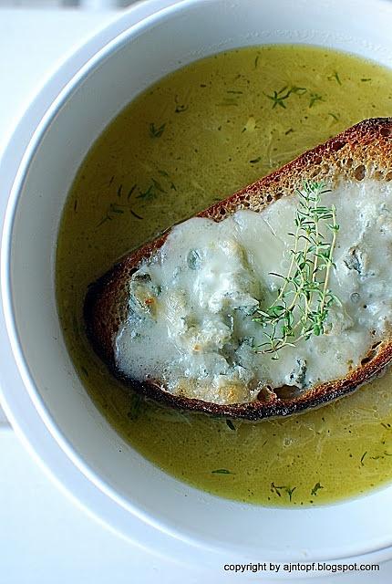Zupa czosnkowa