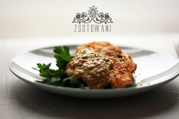 Grillowana pierś kurczaka z sezamem i guacamole