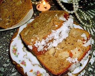 Korzenno jabłkowe ciasto z nutą kokosu lukrowego
