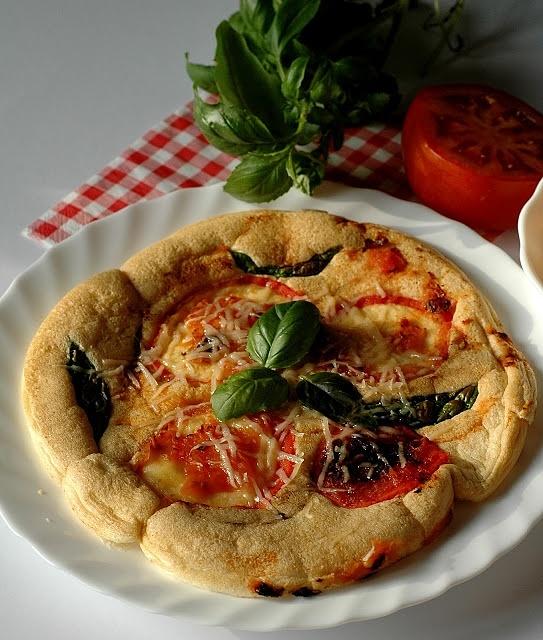 Puszysty omlet śniadaniowy bez proszku i sody