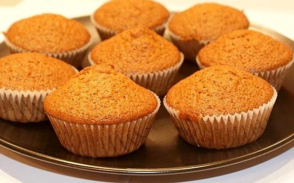 Waniliowe muffinki z krówkowym nadzieniem