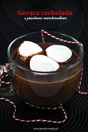 Gorąca czekolada z piankami marshmallows