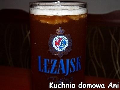 Piwo grzane z goździkami i cynamonem
