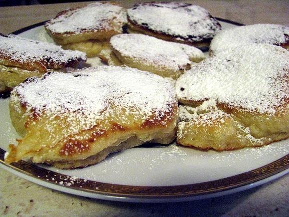 Racuchy drożdżowe na słodko