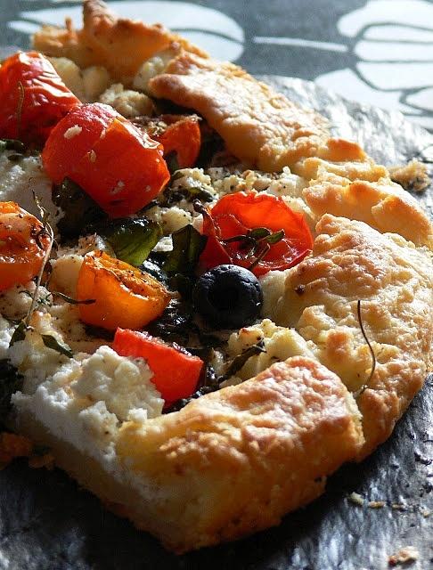 Galette z pomidorkami i serem - szybka tarta bez mięsa