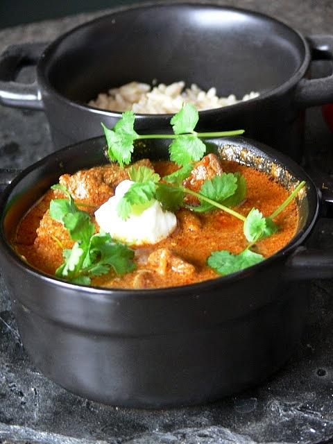 Rogan josh z jagnięciny – przepis na aromatyczną potrawę z indii