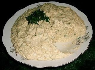 Pasta z twarogu, jajek i ryby wędzonej na piklinga