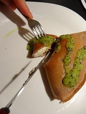 Naleśniki z mascarpone i kiwi