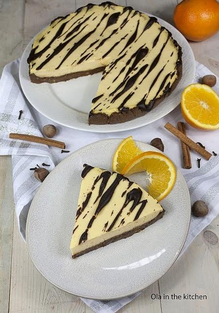 Tarta z pomarańczowym kremem i korzennym spodem