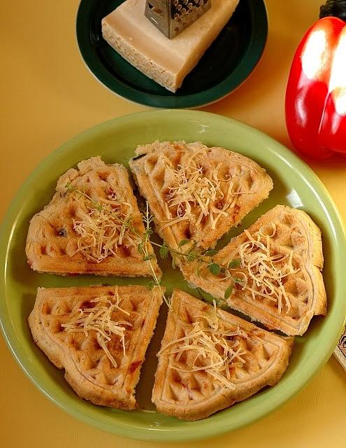 Bez bitej śmietany gofry a'la pizza