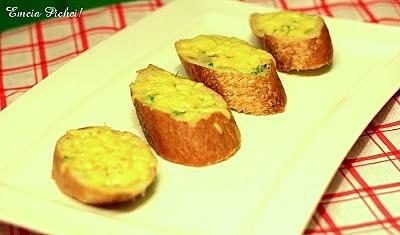 Pieczywo czosnkowe z serem