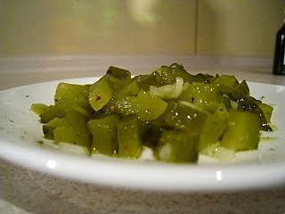 Sałatka z ogórka kiszonego do obiadu