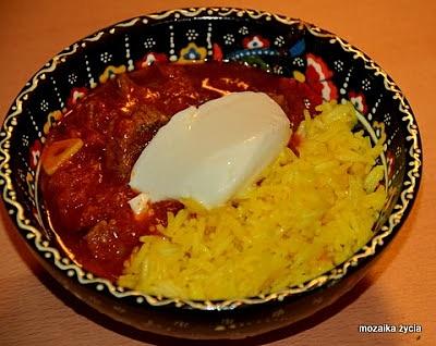 Vindaloo wołowe z ryżem imbirowo-cytrynowym