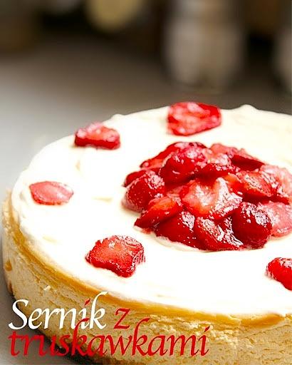 Sernik z truskawkami