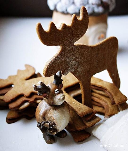 Pepparkakor - tradycyjne szwedzkie pierniczki bożonarodzeniowe
