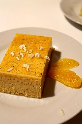 Pomarańczowy flan hiszpańska fiesta