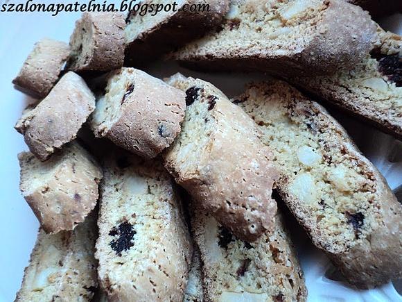 Biscotti z żurawiną i migdałami
