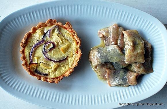 Tartaletki ze śledziem musztardowo-miodowym
