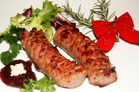 Biała kiełbasa w żurawinie z chrzanem