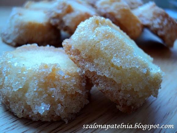 Brylantowe ciasteczka maślane w cukrowej otoczce