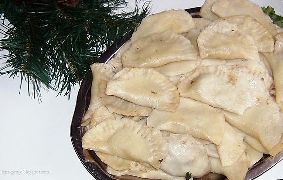 Pierogi z kapustą i grzybami na Boże Narodzenie