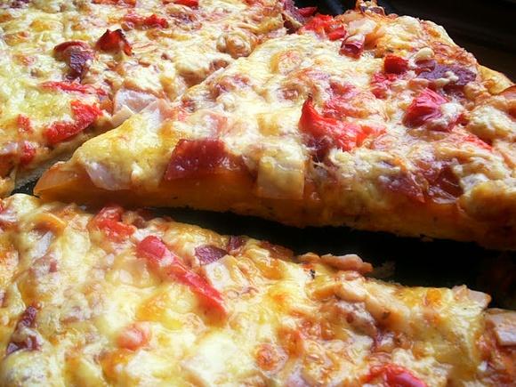 Pizza na puszystym cieście