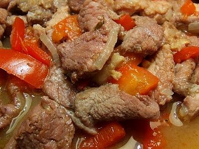 Gulasz z papryką i wieprzowiną