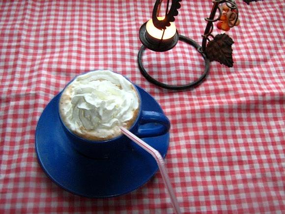 Cappuccino domowe - przepis na kawę mleczną