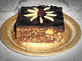 Bajaderka - ciasto z resztek ciastek i bakalii