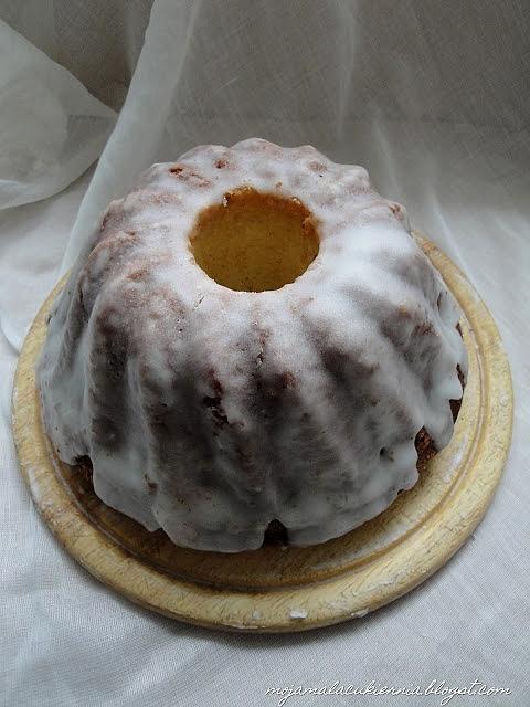 Babka jogurtowo-cytrynowa