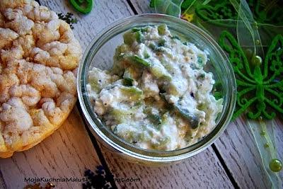 Pasta śniadaniowa ogórkowo-czosnkowa