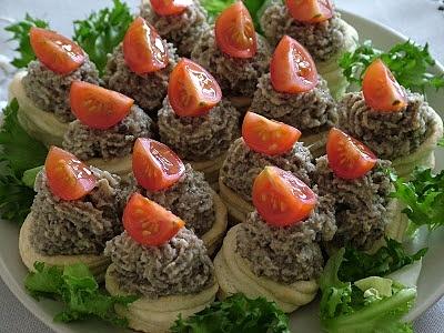 Koszyczki z farszem pieczarkowym