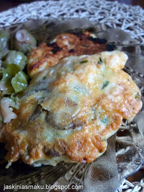 Kotleciki drobiowe z pieczarkami